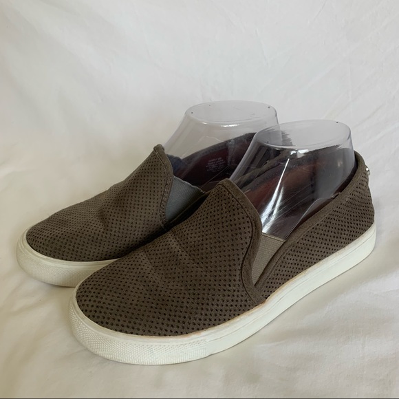 Steve Madden Zarayy Slip-On Sneakers Perforated, size 6, dark gray w/ olive tone - Picture 2 of 16